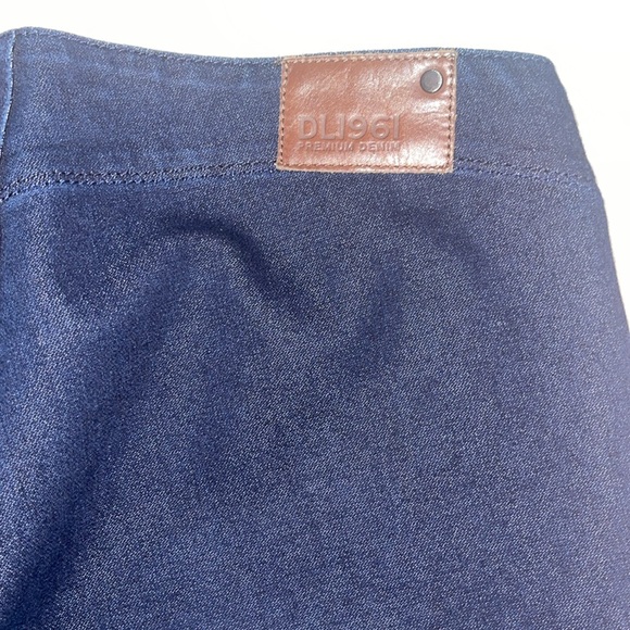 DL1961 4Way Stretch Dark Wash Rachel Jean Leggings Size 29. NWOT - Picture 8 of 9